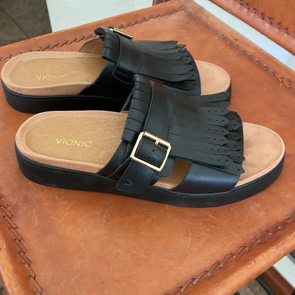 VIONIC Shoes New! - Picture 6 of 7